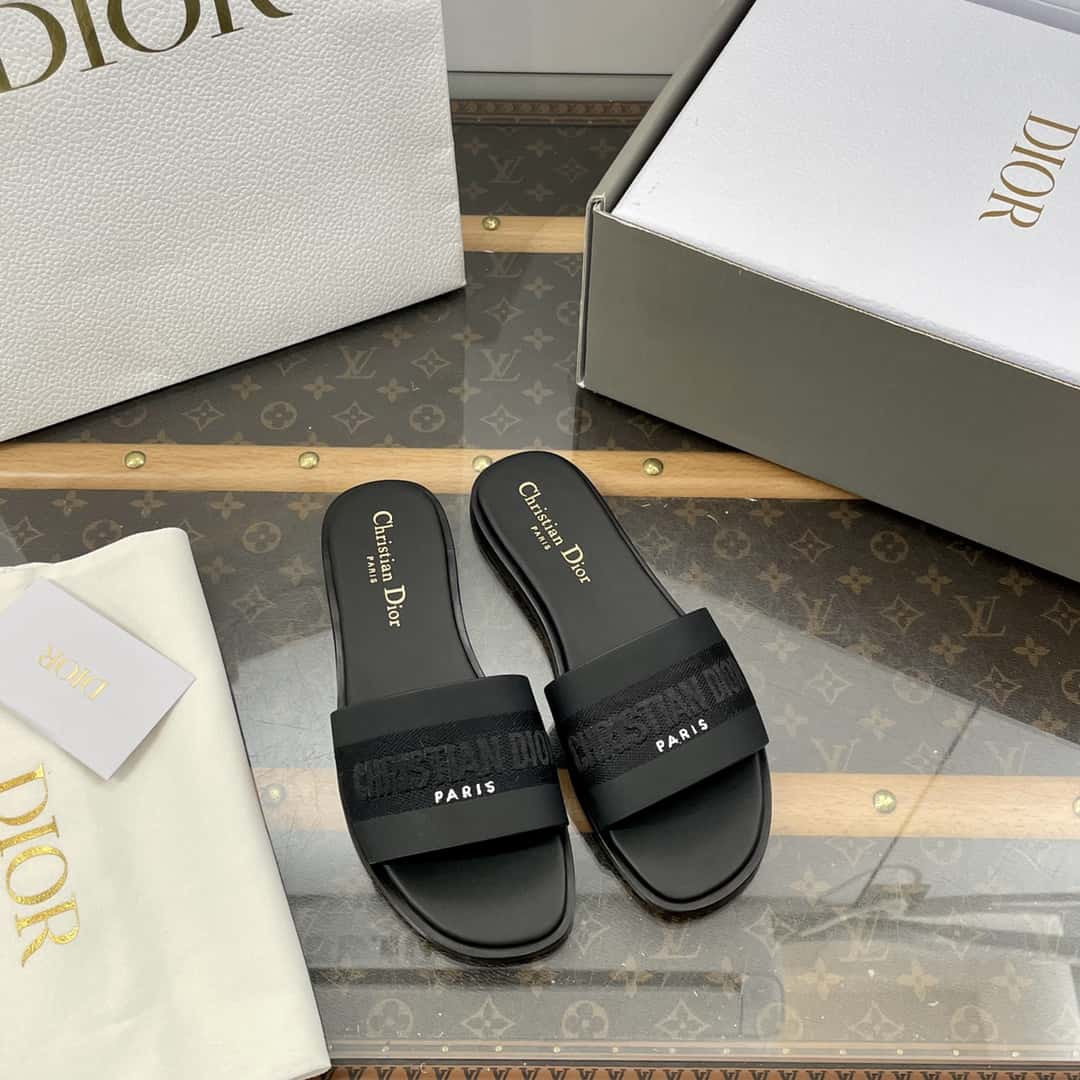 DIOR 2024 new spring and summer genuine leather embroidered flat slippers series