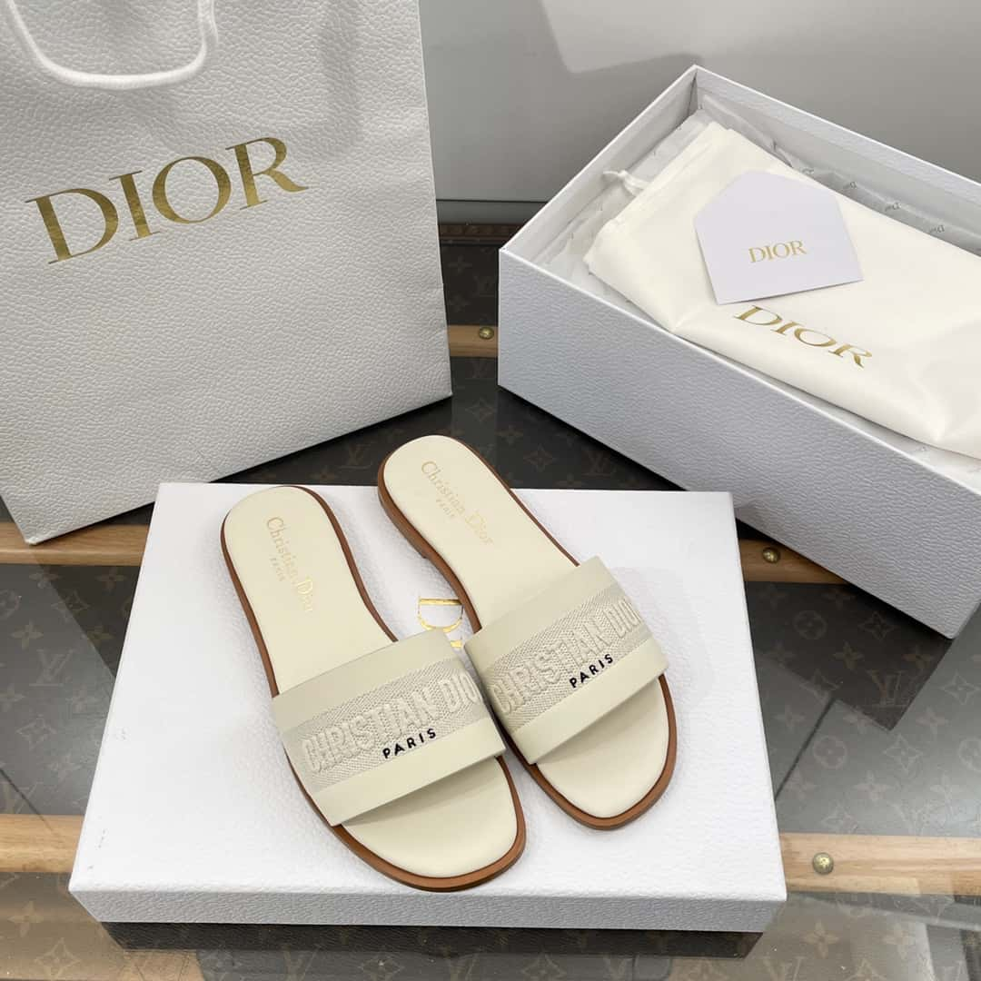 DIOR 2024 new spring and summer genuine leather embroidered flat slippers series