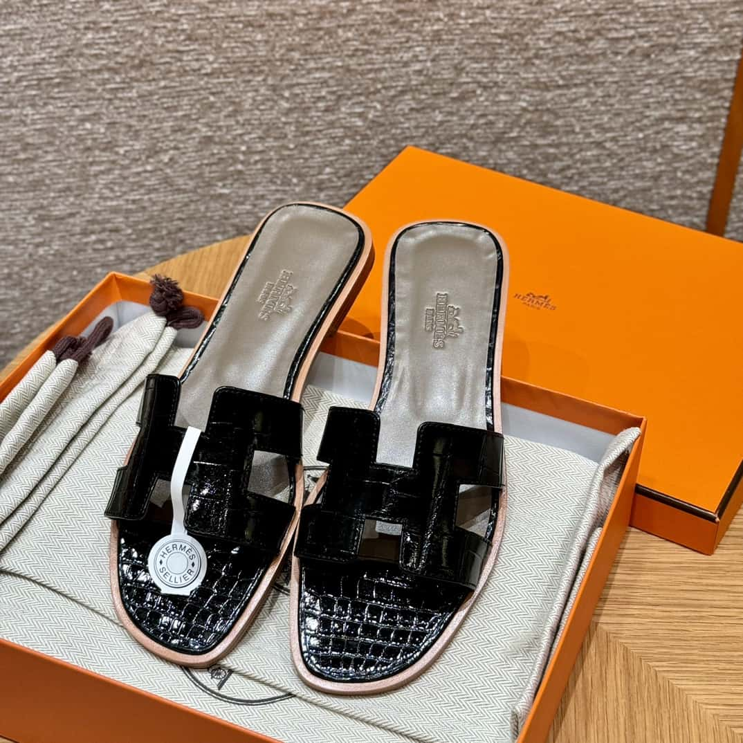 Hermès 181 Oran sandals alligator/crocodileblack/ck89/noir