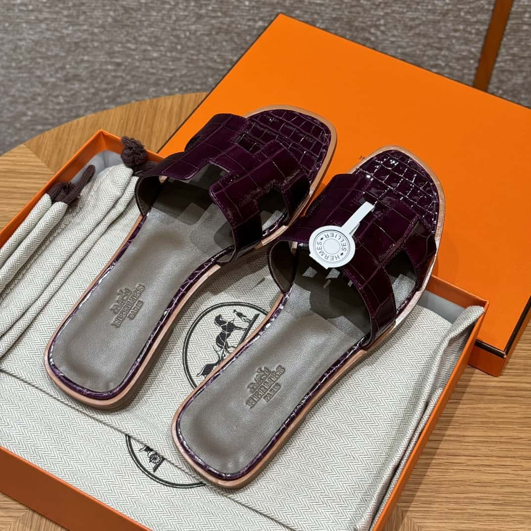 Hermès 181 Oran Sandals alligator/crocodileN5/Cassis/Gallon Purple