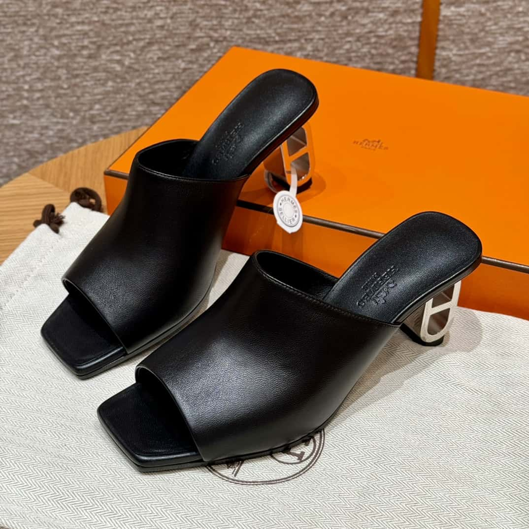 Hermès 122 lconique 60 sandals black/ck89/noir calfskin/Nappa