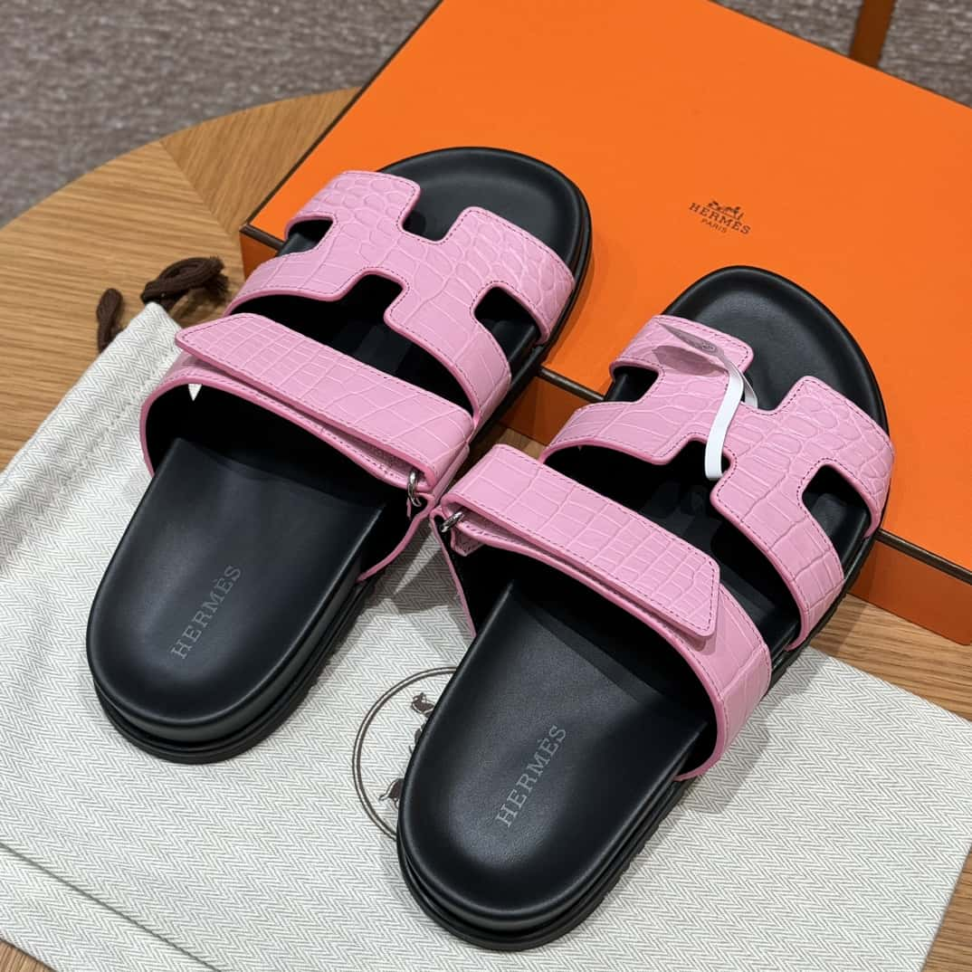 Hermès 225 CHYPRE SANDAL Uncle shoes cherry blossom powder/5P/pink crocodile/alligator