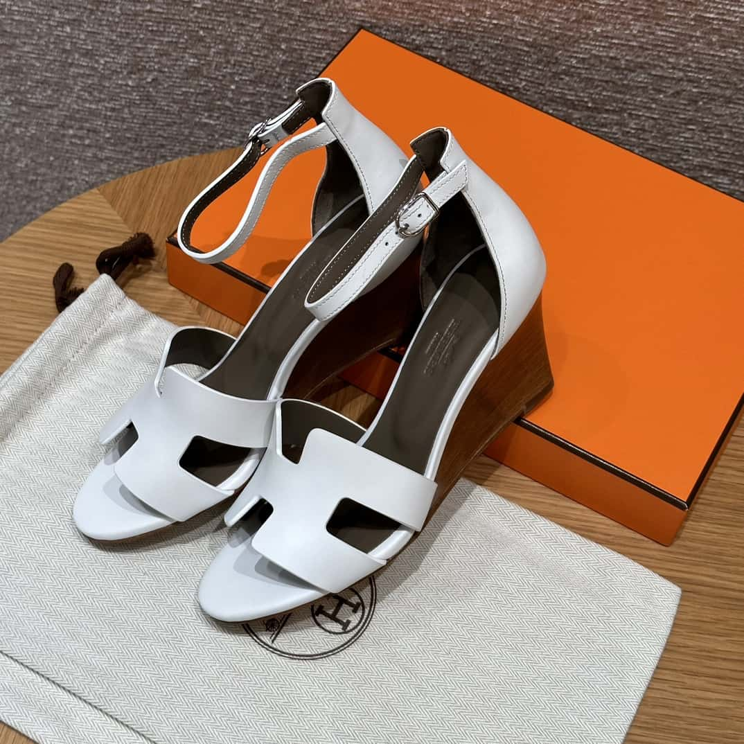 HERMES 021 Legend high-heeled sandals Calfskin white/01/Blanc